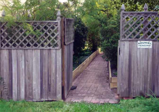 Ann Moura's Garden Official Website, Click to Enter